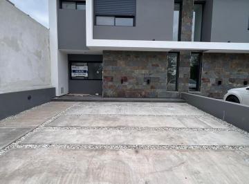 Casa · 170m² · 5 Ambientes · 2 Cocheras · Duplex en Venta Greenville 2 a Estrenar