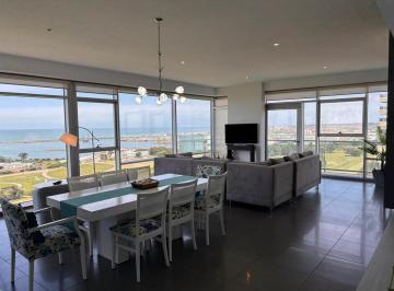 Departamento · 220m² · 5 Ambientes · 3 Cocheras · Semipiso Cinco Ambientes Vista Al Mar, Al Golf y Ciudad.