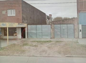 Bodega-Galpón · 400m² · Galpon en Venta Sobre Blas Parera