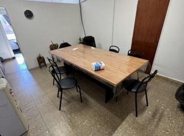 Oficina comercial · 65m² · Alquiler Oficina de 3 Ambientes Para Uso Profesional o Comercial