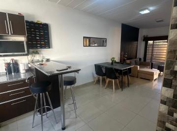 Casa de 3 ambientes, Esteban Echeverría · Venta Duplex 3 Ambientes en Luis Guillon