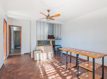 PH · 89m² · 4 Ambientes · 1 Cochera · Casa en PH en Venta en La Plata