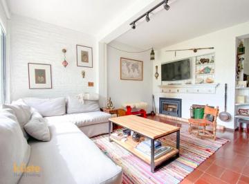 Departamento · 60m² · 3 Ambientes · 1 Cochera · Departamento en Playa Brava