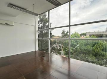 Oficina comercial · 130ha · 6 Ambientes · 4 Cocheras · Oficina con Excelente Ubicacion y Acceso en San Isidro