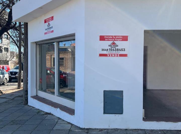 Local comercial · 205m² · 7 Ambientes · 2 Cocheras