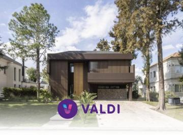 Casa · 264m² · 5 Ambientes · 2 Cocheras · Casa en Venta - Barrio Saint Thomas Oeste, Canning