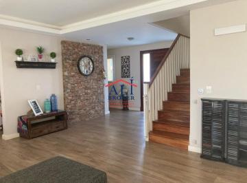Casa · 229m² · 3 Dormitorios · 3 Cocheras · Casa Altos de Campo Grande