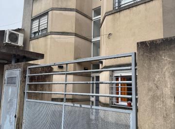 Departamento de 2 ambientes, La Matanza · Departamento Dos Ambientes Pb, con Patio Ramos Mejia Sin Expensas