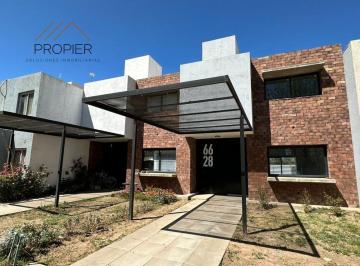 PH de 7 ambientes, Córdoba · Dúplex 3 Dorm. en Venta en Villa Rivera Indarte