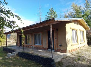 Casa · 80m² · 1 Ambiente · 1 Cochera · Casa en Las Golondrinas
