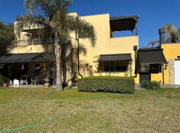 Casa · 187m² · 5 Ambientes · 1 Cochera · Casa Chalet en Venta en San Andres, Villanueva, Tigre