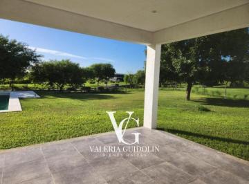 Casa · 1141m² · 4 Ambientes · 2 Cocheras · Casa en San Matias