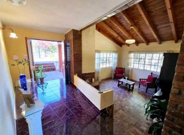 Casa · 150m² · 3 Dormitorios · 2 Cocheras · 🏡 en Venta – Casa Apto Crédito Hipotecarioa Pasos del Balneario