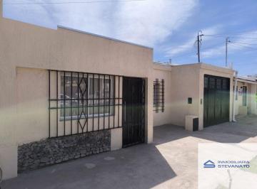 Casa de 4 ambientes, Maipú · Casa en Alquiler Temporario C/ Cochera en Maipú