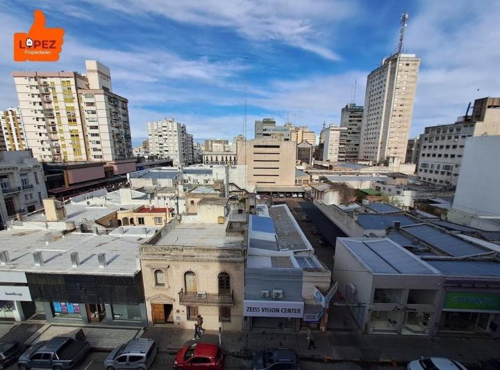 Departamento · 90m² · 9 Ambientes · 1 Cochera