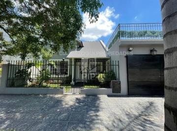 Casa · 150m² · 4 Ambientes · 2 Cocheras · Casa en Venta en Haedo