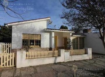 Casa · 190m² · 2 Dormitorios · Excelente Propiedad en Venta| Bº Centro | Santa Rosa de Calamuchita