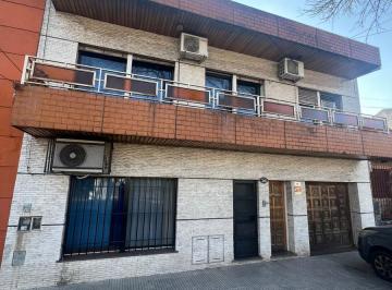 PH · 91m² · 3 Ambientes · 1 Cochera · PH en Parque Avellaneda
