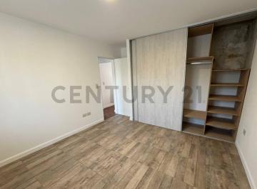 Casa · 100m² · 4 Ambientes · 2 Cocheras · Casa 3 Dorm. a La Venta en La Plata