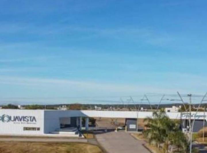 Terreno · 692m²
