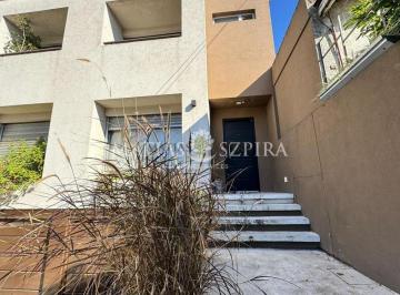 Casa · 131m² · 4 Ambientes · 1 Cochera · Casa 4 Ambientes. | Bahia Blanca 373
