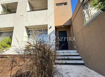 Casa · 131m² · 4 Ambientes · 1 Cochera · Casa 4 Ambientes. | Bahia Blanca 373