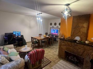 PH · 91m² · 3 Ambientes · PH en Parque Avellaneda
