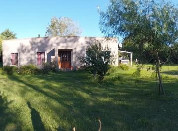 Casa de 4 ambientes, Ezeiza · Venta Barrio Las Lomas Spegazzini Casa Quinta 3 Dorm., Parrilla y Piscina