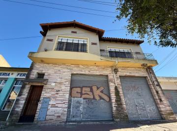 Casa de 3 ambientes, Berazategui · Casa en Venta en Ranelagh Apto Credito Banco Nacion. 3 Amb C/ Parque y Local.