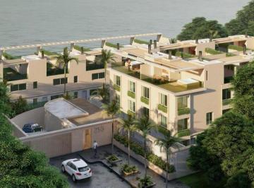 Departamento · 46m² · 1 Ambiente · 1 Cochera · Carrasco m - Monoambiente en Zona Exclusiva y con Patio!