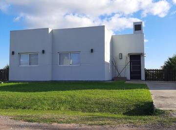 Casa de 3 ambientes, San Vicente · Casa - Venta - Pedregales
