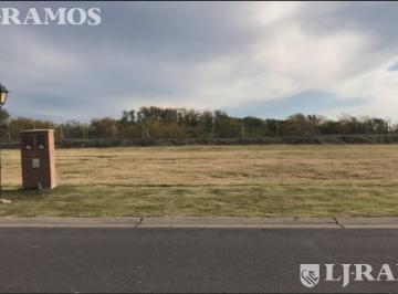 Terreno · 843m² · Terreno en Area 10 San Sebastian Se Escritura en La Venta Mb