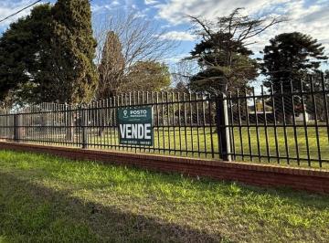Quinta vacacional · 6200m² · 8 Ambientes · Propiedad - Local y Terreno en Pueblo Esther 3000 m²