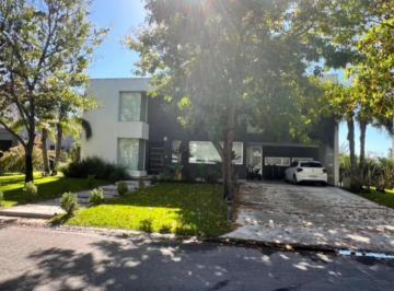 Casa de 6 ambientes, General Rodríguez · Casa en Venta C/ Cochera en Terravista