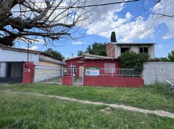 Casa de 4 ambientes, Berazategui · Casa en Venta - Sourigues