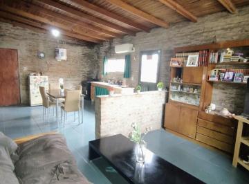 Casa · 99m² · 5 Ambientes · 1 Cochera · Casa en Matheu de 5 Ambientes