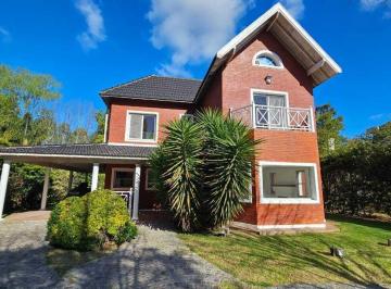 Casa · 157m² · 5 Ambientes · 2 Cocheras · Casa en Venta en Canning. 3 Dorm.. Pileta - Solar del Bosque, Ezeiza, G. B. a. Zona Sur