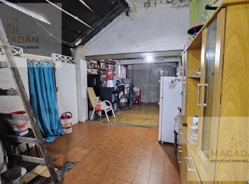 PH · 55m² · 2 Ambientes · Venta - PH 2 Amb - Ciudadela - Acepta Permuta