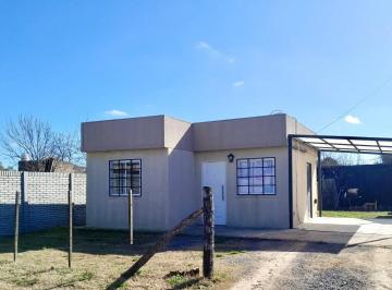 Casa · 32m² · 3 Ambientes · 1 Cochera · Casa en Venta en Guemes y C. Merti - Dos Dorm. un Baño