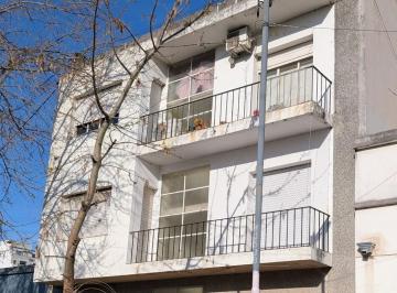 Departamento · 86m² · 4 Ambientes · Piso con Balcon Al Frente y Terraza Propia