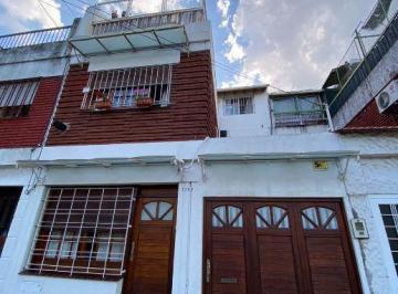 PH · 106m² · 4 Ambientes · 1 Cochera · PH en Venta en Lanús Este, Lanús.