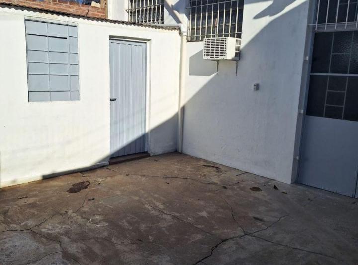 Depósito · 130m²