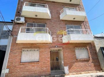 Departamento · 36m² · 2 Ambientes · Venta de Departamento 2 Ambientes en Ramos Mejia Al Frente con Balcón en Muy Buen Estado