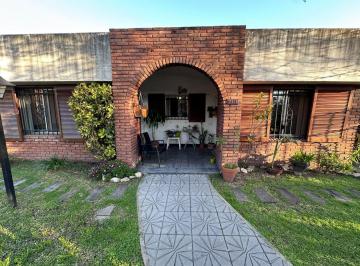 Casa · 100m² · 6 Ambientes · 2 Cocheras · Venta Casa 3 Dorm. Parque Field