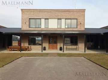Campo · 5000m² · 8 Ambientes · 4 Cocheras · Oportunidad Venta de Amplio Lote en La Mejor Zona de Polo - Caspian Polo Chacras
