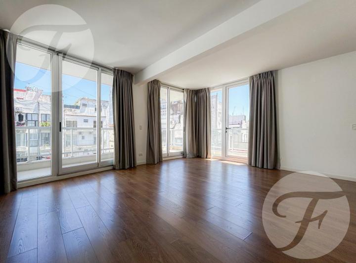 Departamento · 82m² · 2 Ambientes · 1 Cochera
