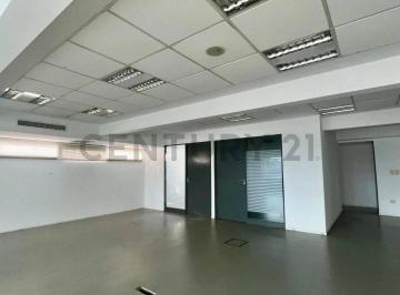 Oficina comercial · 247m² · 2 Ambientes · 2 Cocheras · Oficina en Alquiler en El Corazon de Recoleta