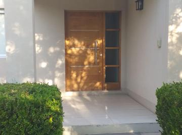 Casa de 4 ambientes, General Gutiérrez · Dueño Vende en Viñas del Torreón.