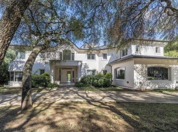 Casa · 728m² · 7 Ambientes · 3 Cocheras · Alquiler – Casa de 4 Dorm. con Pileta en Country El Bosque