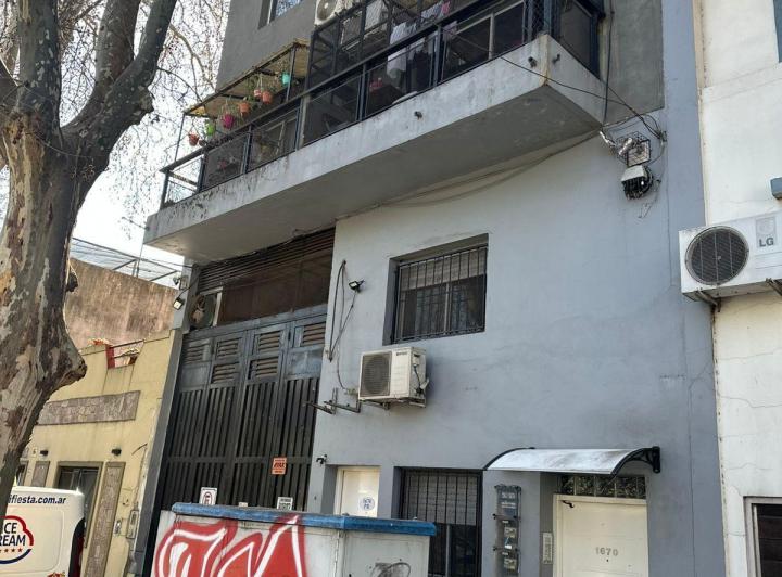 PH 2 Ambientes Semi Amoblado con Terraza en Alquiler – La Paternal